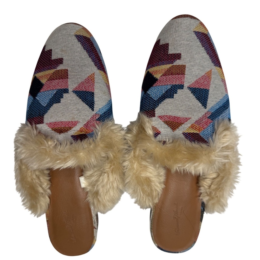 Universal Thread Women's Bibiana Geometric Tapestry Faux Fur Mules Size 8.5